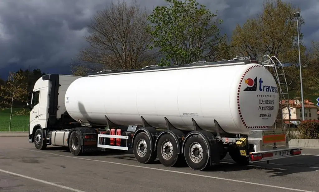 Travesa señala el combustible y la falta de conductores como retos del transporte