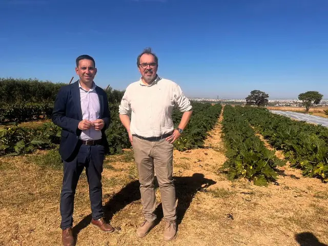 Más árboles para la finca sociolaboral de Cáritas en Dos Hermanas