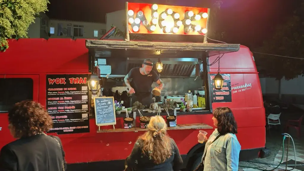 El Llano de Archidona recupera el ambiente festivo con una nueva cita cervecera