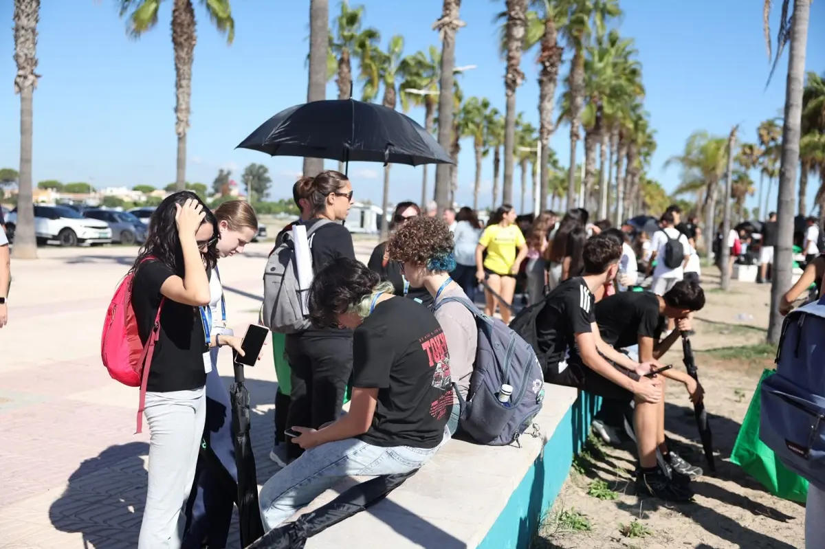 Más de 250 personas se suman a una limpieza ambiental en el Arenal