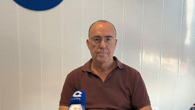 La pintura de Juan Larrosa sale a la luz en la Casa de la Cultura de Dénia