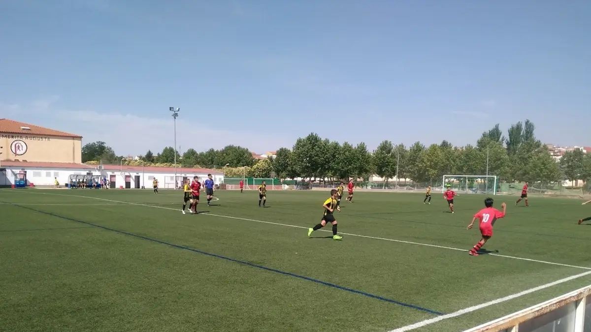Mérida destina casi 700.000 euros a renovar tres campos de fútbol