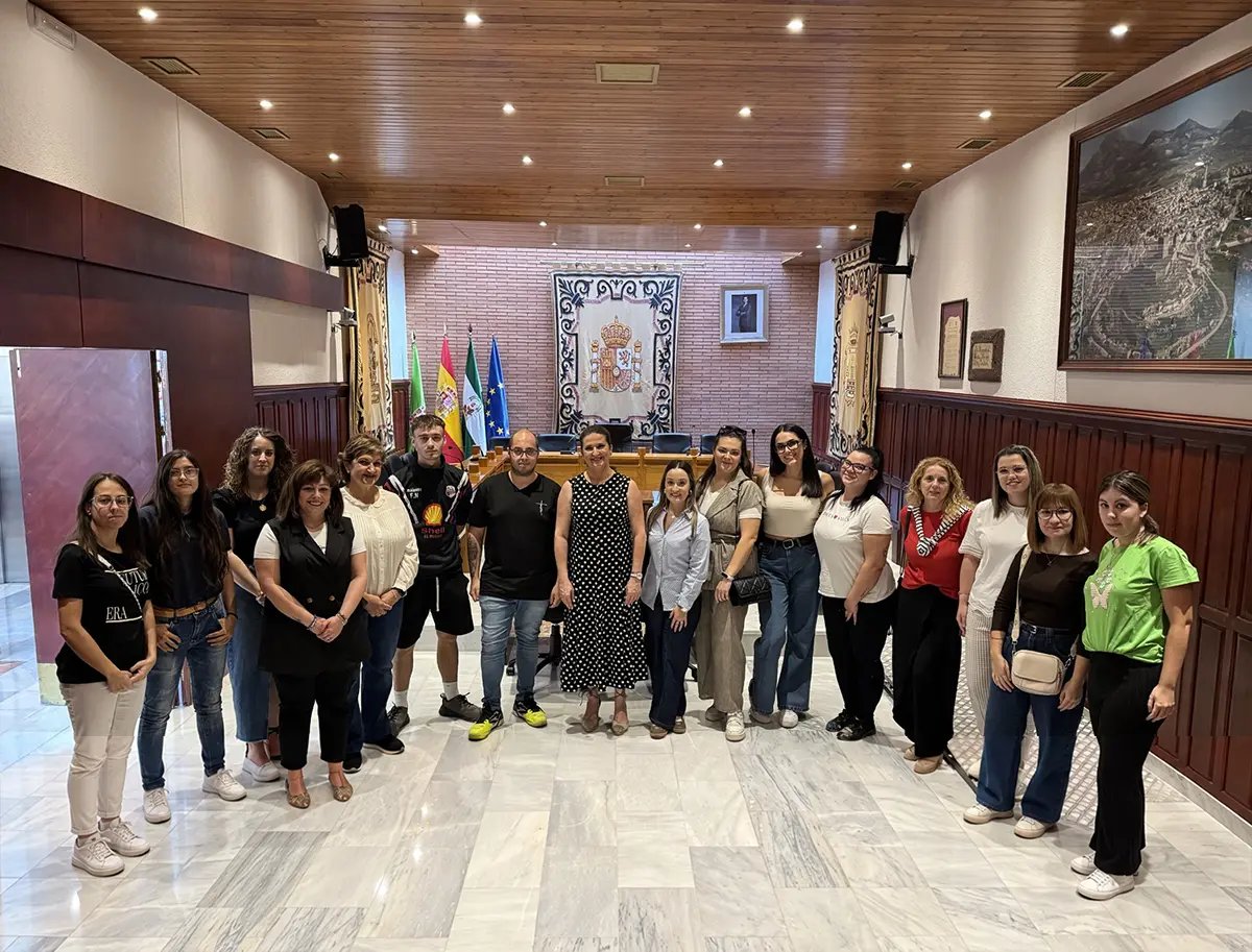 Alcaudete incorpora a 16 jóvenes desempleados a servicios municipales