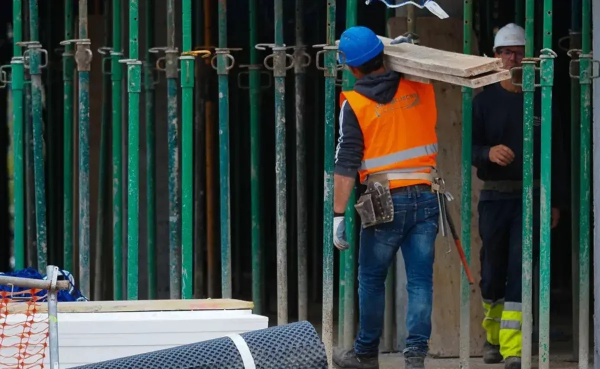 La construcción reclama suelo e incentivos para aliviar el acceso a la vivienda
