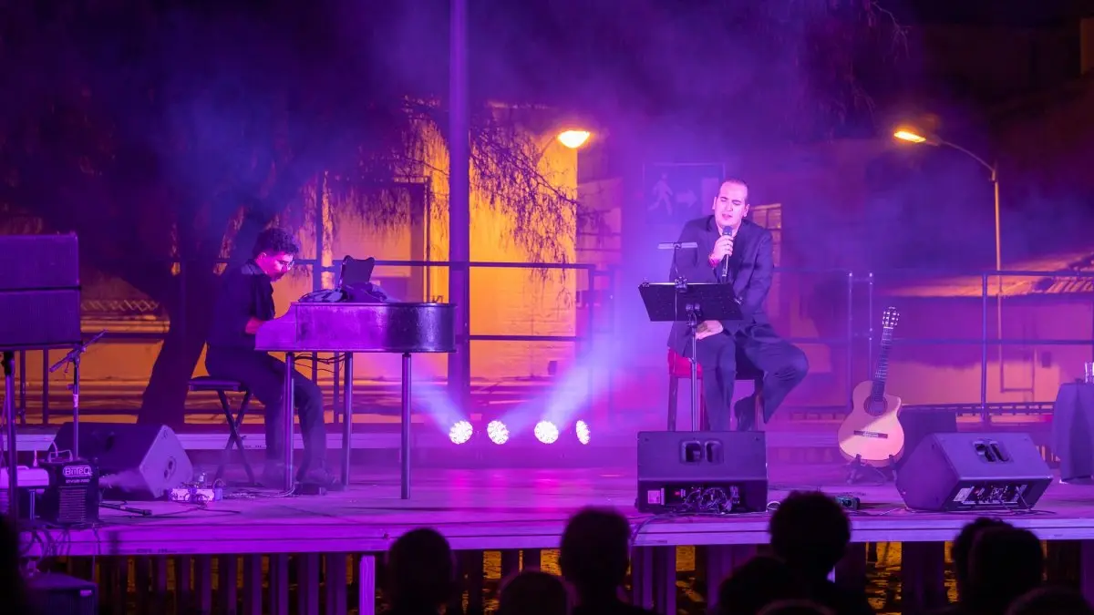 «Siempre Serrat» vuelve a la Sala EMMA con José Antonio Hernández