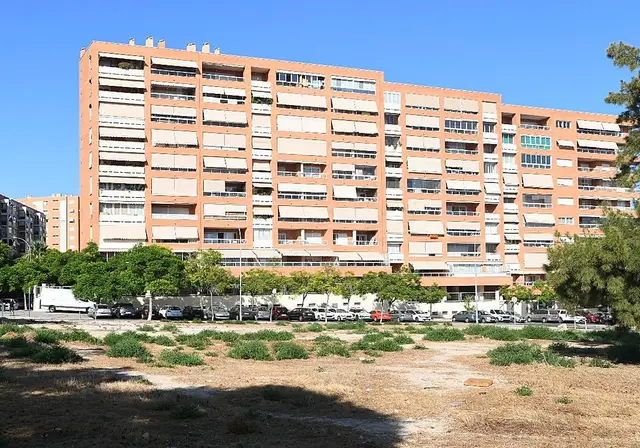 Hasta 42 familias compiten por alquilar una vivienda en Alicante