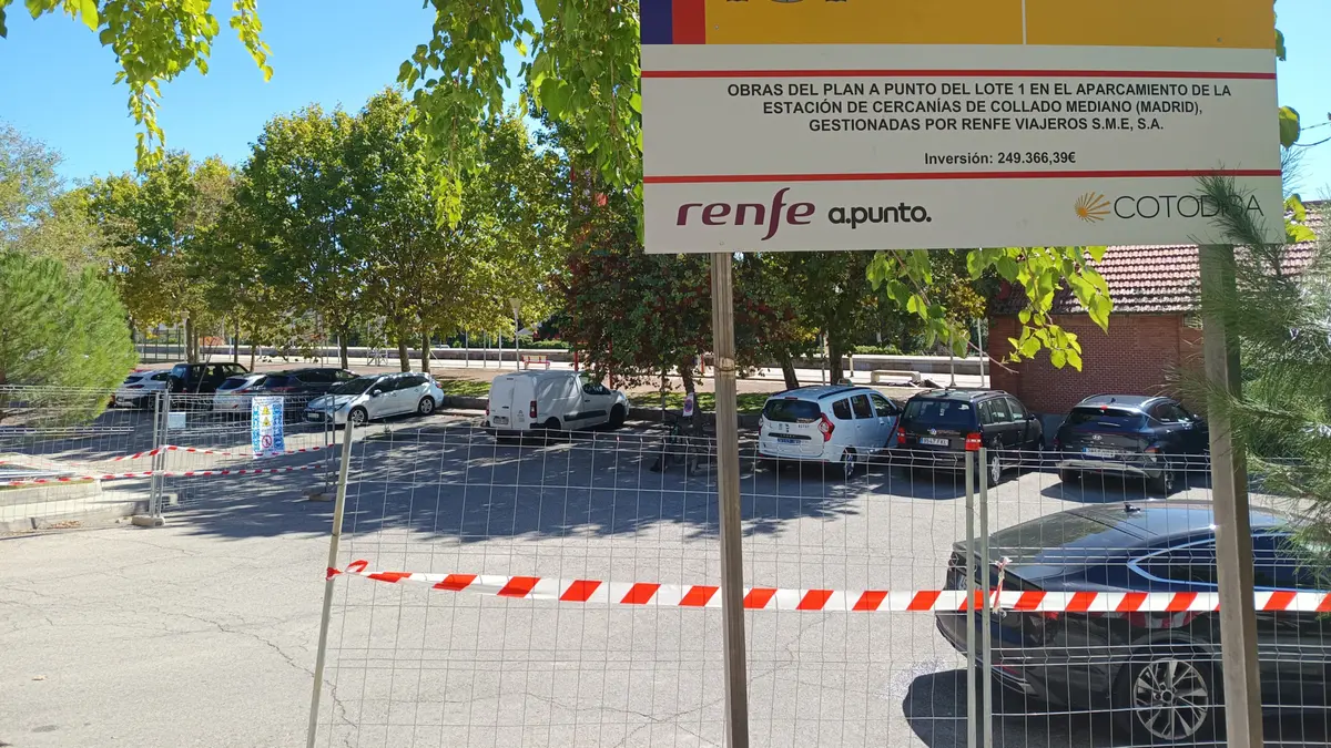 Renfe inicia la renovación del aparcamiento de la estación de Collado Mediano