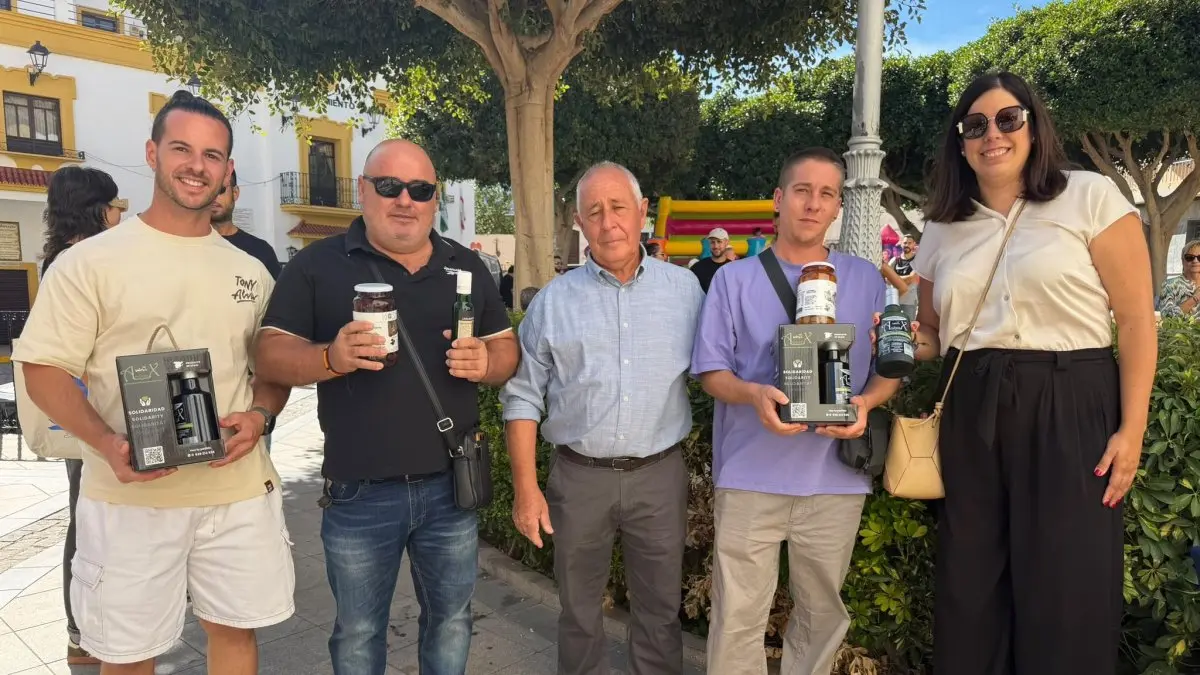 Canjáyar reúne a centenares de asistentes en torno al aceite y los productos locales