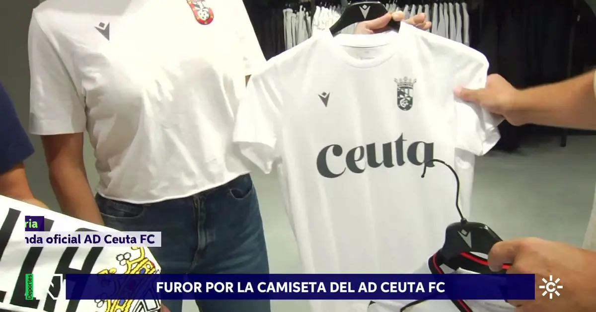 La camiseta del Ceuta lidera las ventas pese a la situación deportiva del equipo