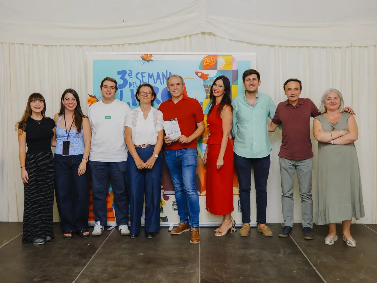 Utrera abre su Semana del Libro con música y un encuentro con Luis Zueco