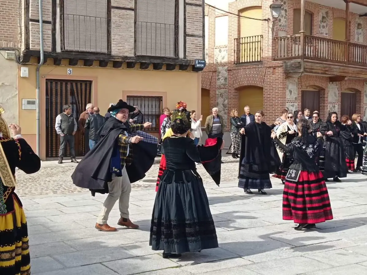Ayllón se suma a un fin de semana de teatro y música