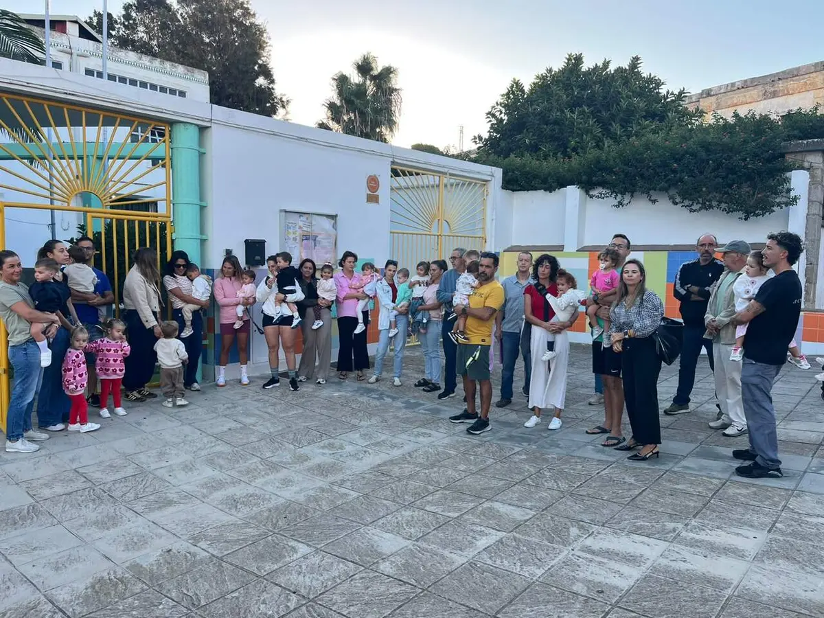 Familias de la escuela Virgen de la Luz reclaman que se cubran cinco vacantes
