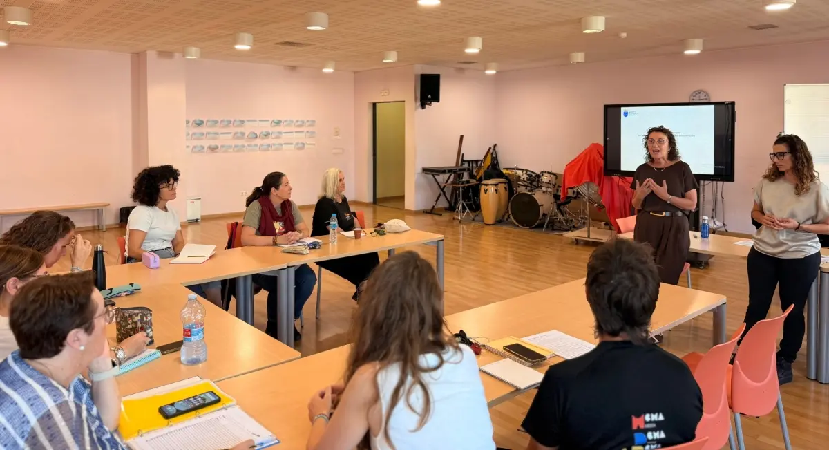 Formación para apoyar el desarrollo del alumnado del Jardí Artístic en Burriana
