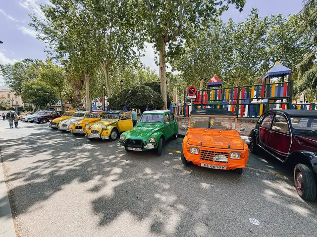 Lucena reúne este domingo a los aficionados a los Citroën clásicos
