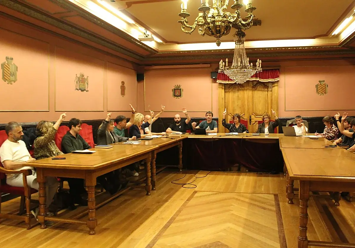 Azpeitia fija un alza general del 2,5% y eleva un 7,2% la tasa de basuras