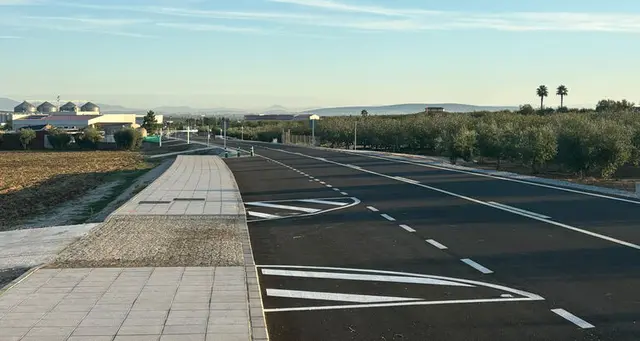 Guareña pone en servicio un nuevo enlace entre la EX-105 y su polígono industrial