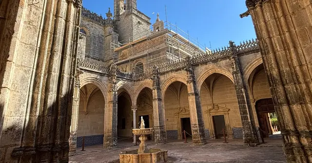 La Cartuja recupera sus campanas mientras prepara una visita inmersiva