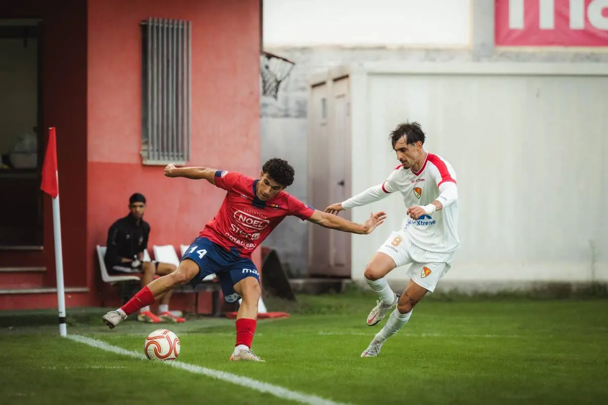 Guti confía en que los goles llegarán si el Terrassa sigue creando ocasiones