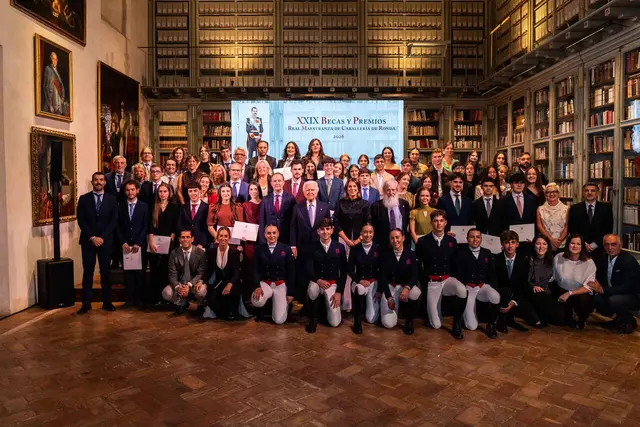 La Maestranza de Ronda distingue a estudiantes, investigadores y proyectos educativos