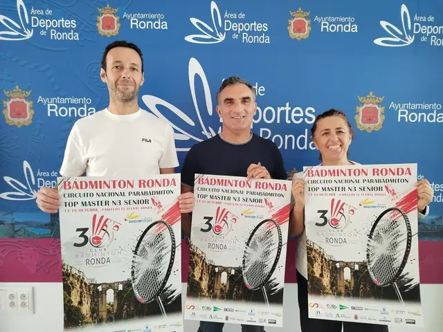 El Fuerte reúne a 130 deportistas en dos competiciones nacionales de bádminton