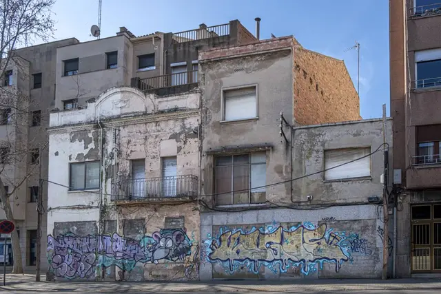 Un poemario reúne 15 voces para retratar Sabadell