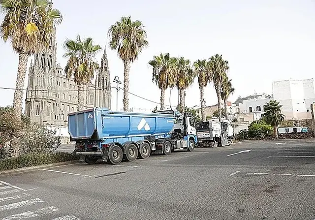 Arucas aprueba ayudas para 31 empresarios afectados por obras