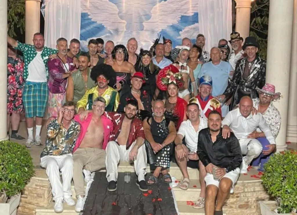 STRAMBOTIC PARTY destina 400 euros a la asociación D’Genes