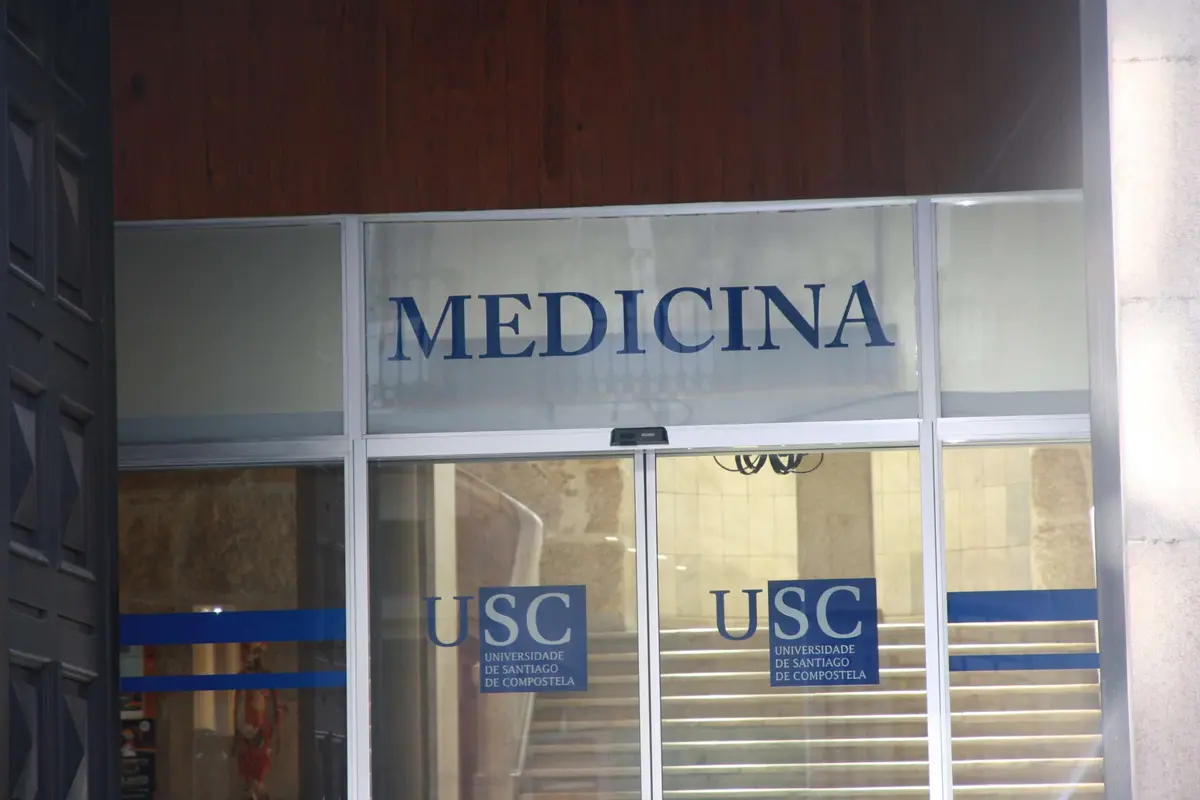 San Lucas reunirá en Santiago medicina y periodismo en una lección especial