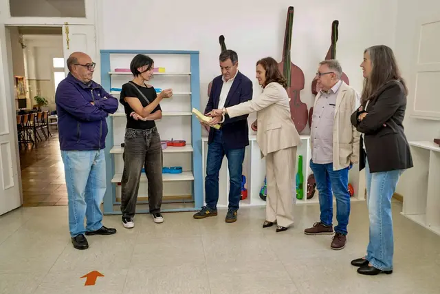 Educación cifra en 175 millones el refuerzo de personal docente
