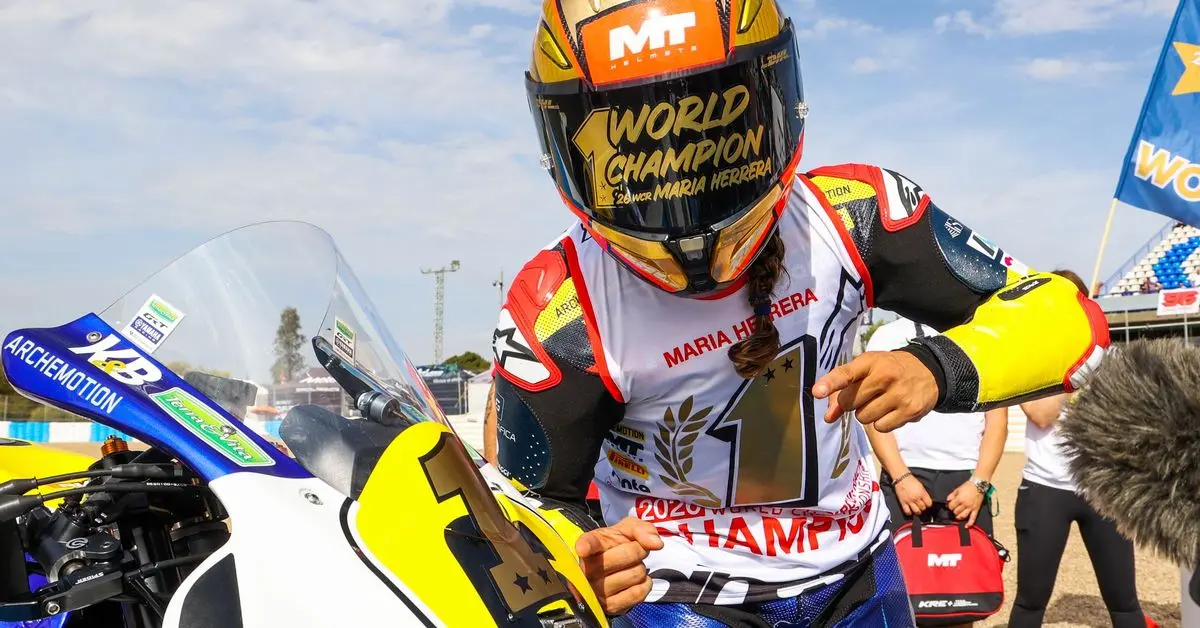 Herrera revalida en Jerez el campeonato mundial femenino de WorldWCR