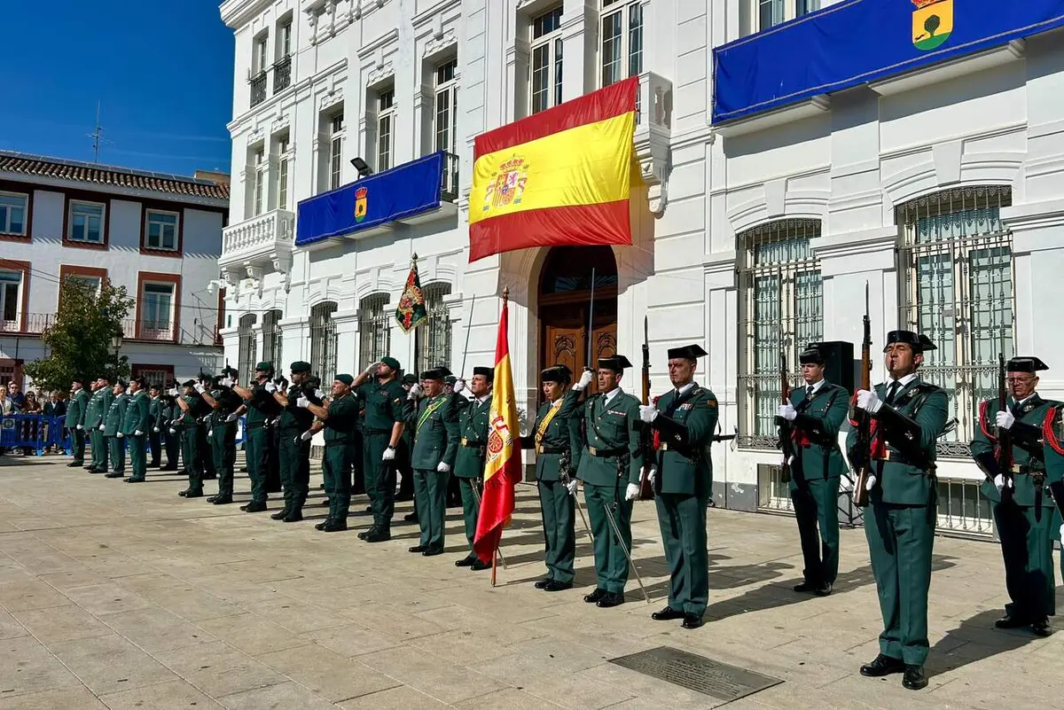 Tomelloso distingue la trayectoria de la Guardia Civil con su Medalla de la Ciudad
