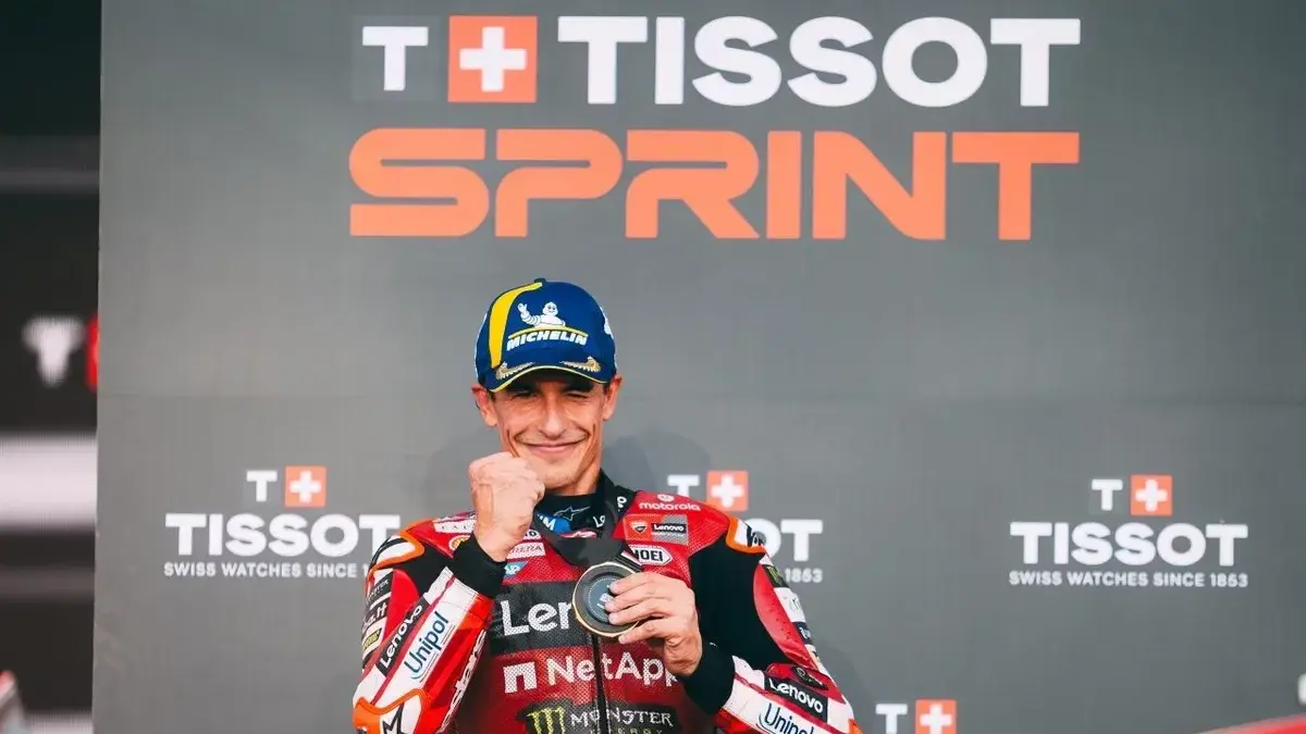 El piloto de Cervera recupera el liderato en el esprint de Indonesia