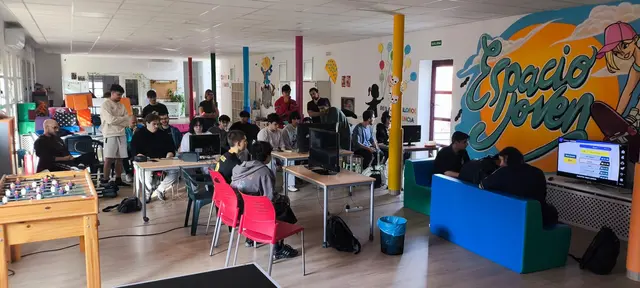 Bargas reúne a jóvenes en un torneo de Super Smash Bros. Ultimate